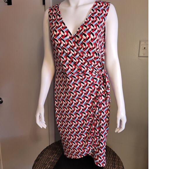 Banana Republic Geometric Bodycon Dress Medium Artwear Classic Stretch Vneck - Picture 4 of 11